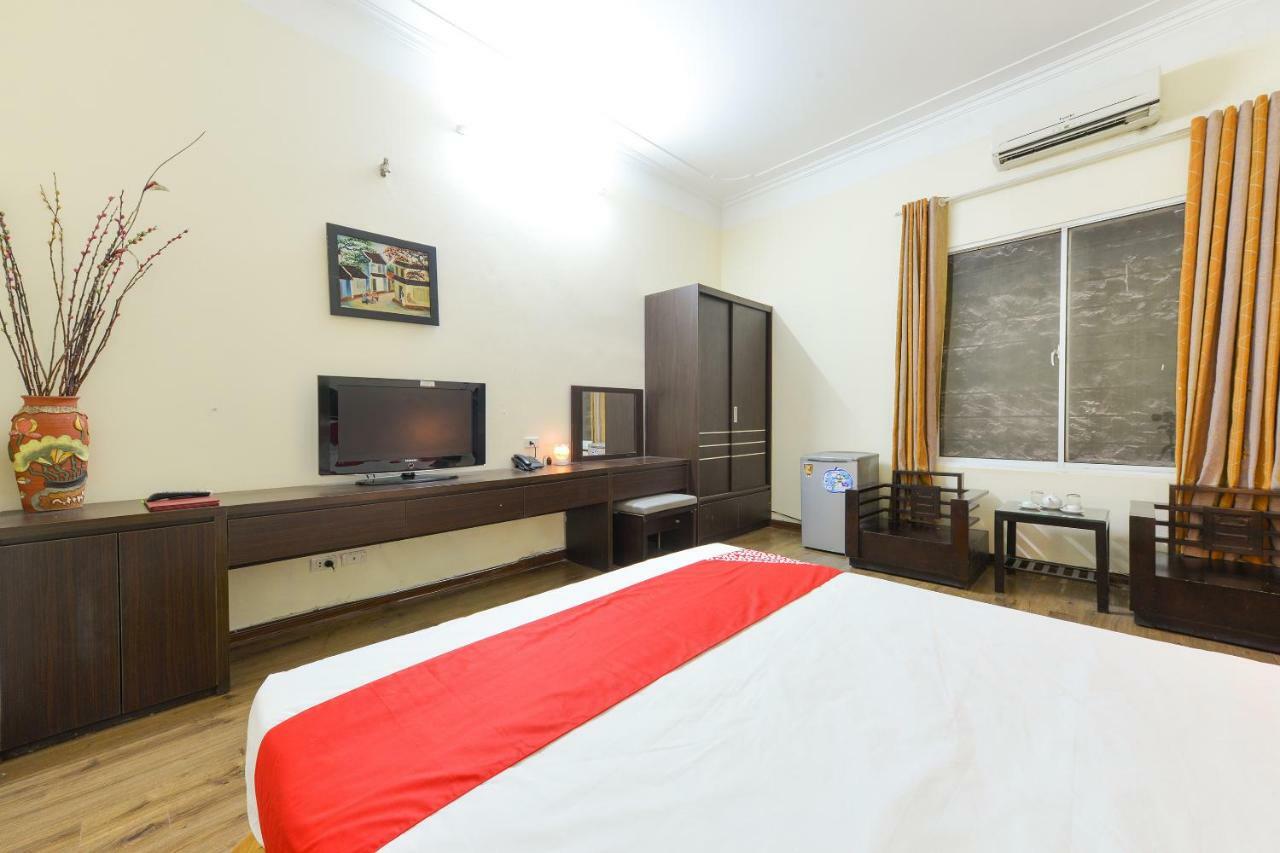 Oyo 279 West Lake Hotel Hanoi Exterior photo